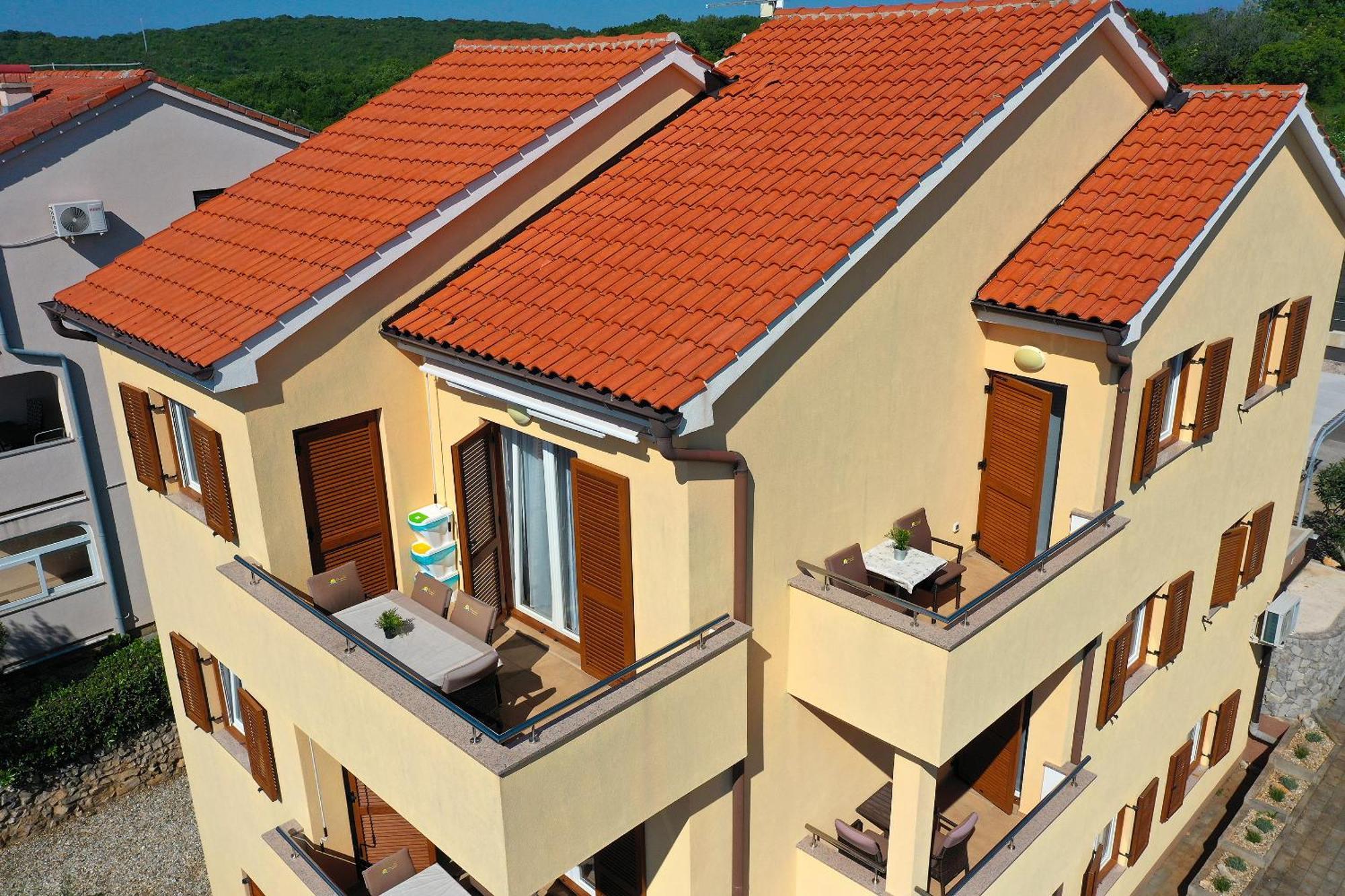 Apartments Omanovic Čižići 外观 照片