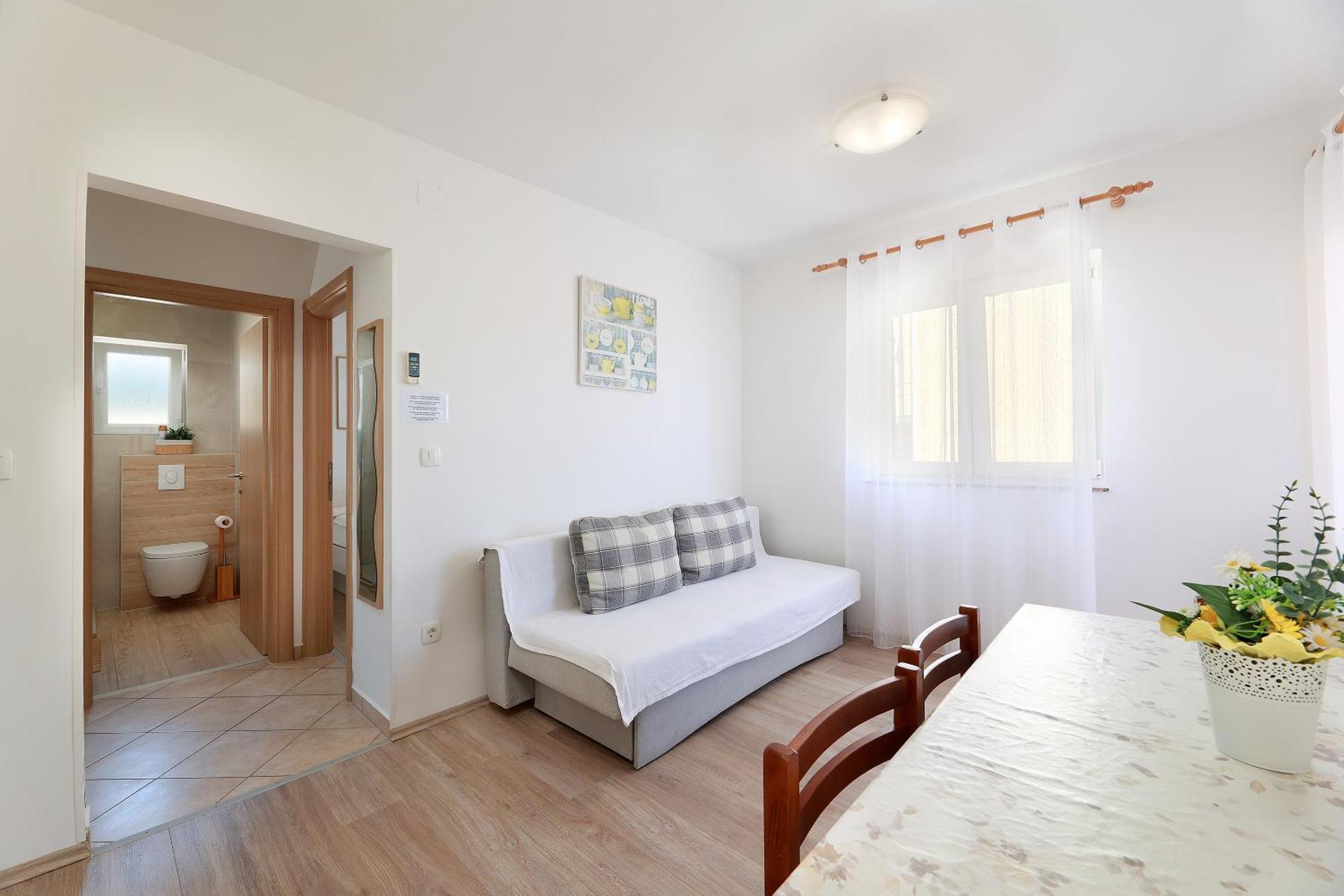 Apartments Omanovic Čižići 外观 照片
