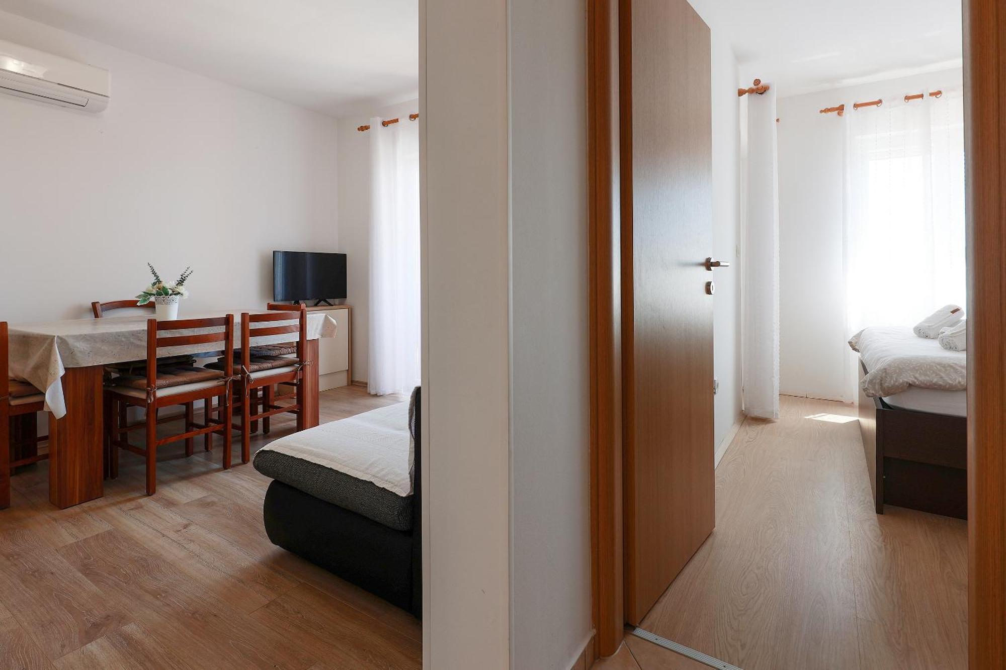 Apartments Omanovic Čižići 外观 照片
