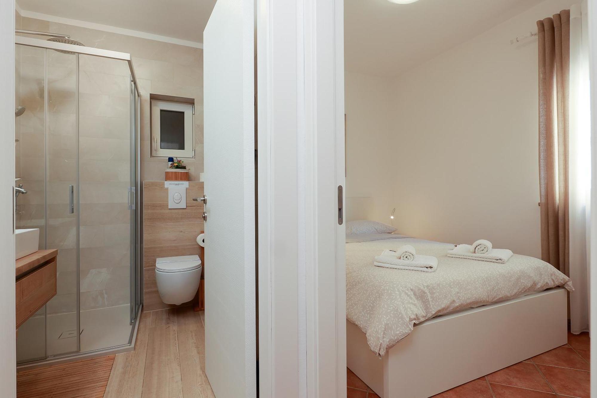 Apartments Omanovic Čižići 外观 照片