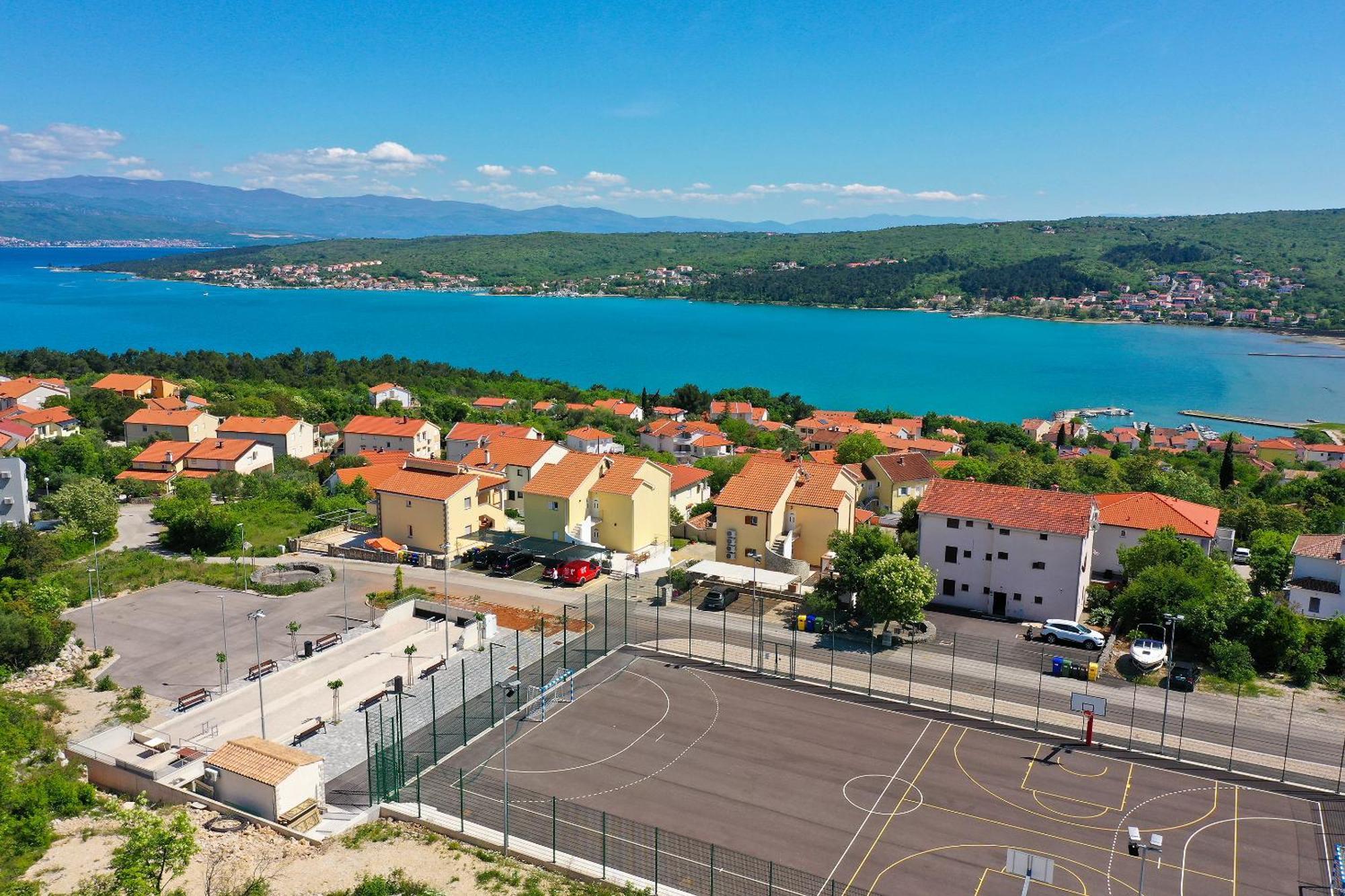 Apartments Omanovic Čižići 外观 照片