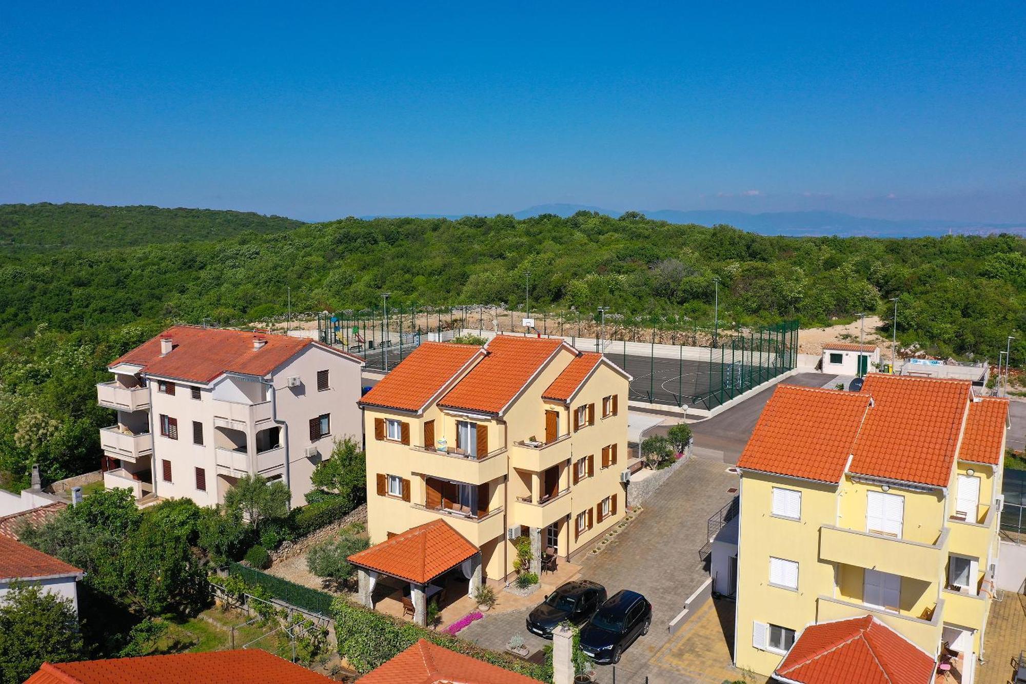 Apartments Omanovic Čižići 外观 照片