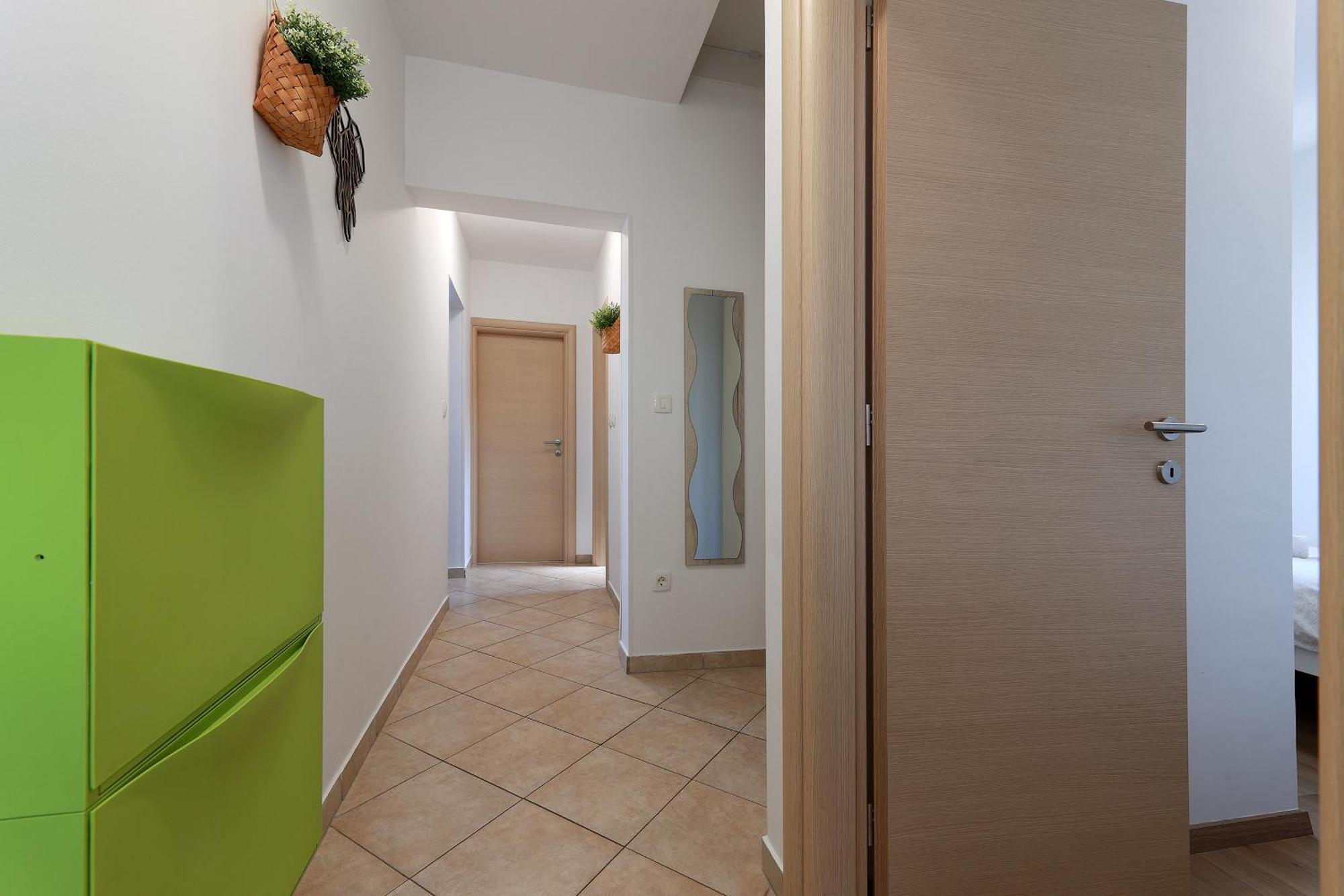 Apartments Omanovic Čižići 外观 照片