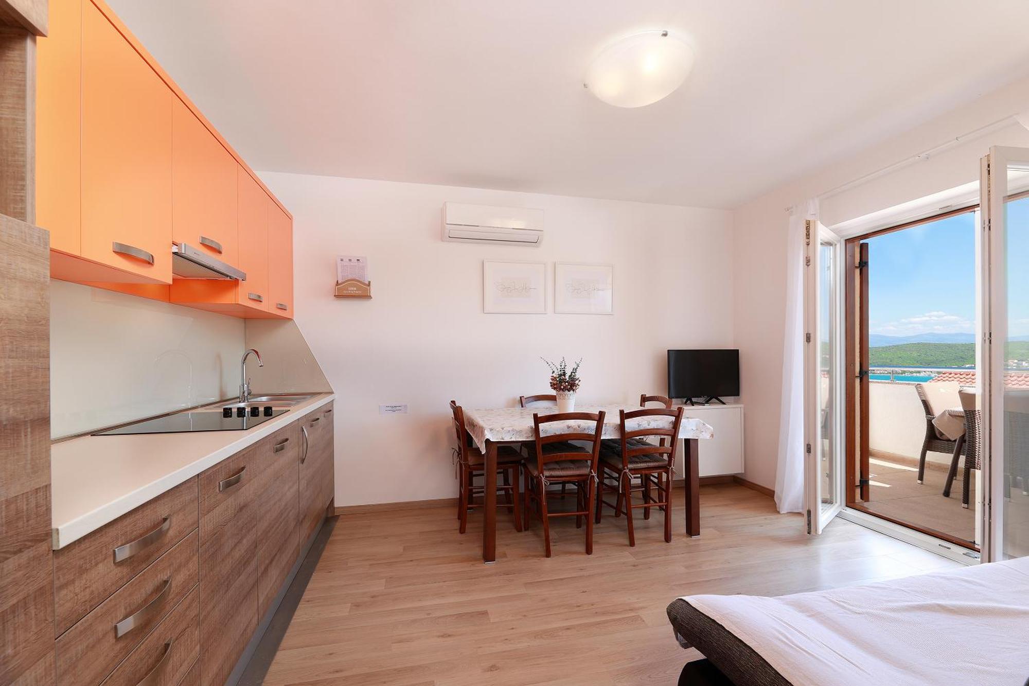 Apartments Omanovic Čižići 外观 照片